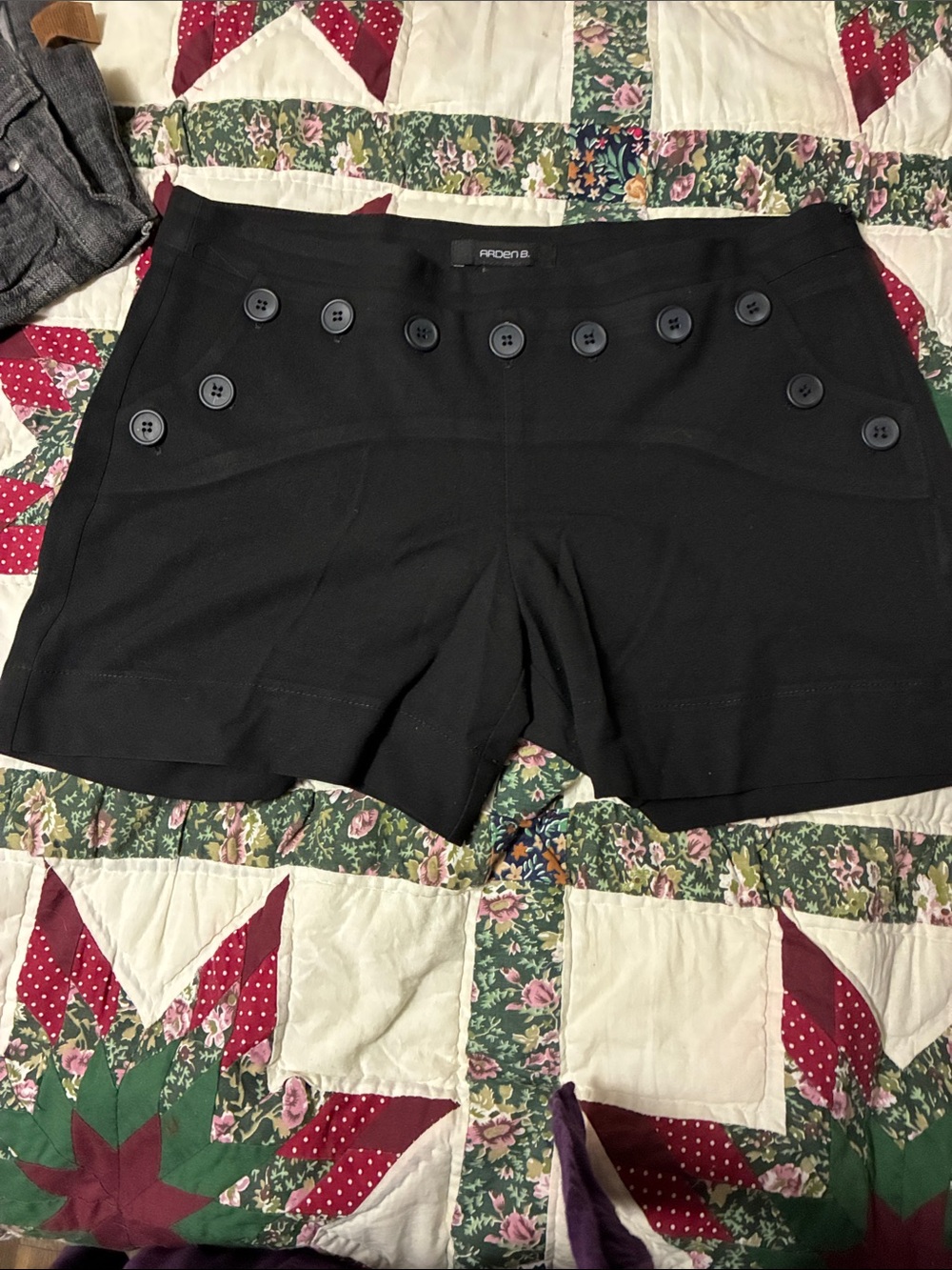 Arden B Black High-Waist Button-Front Women's Shorts